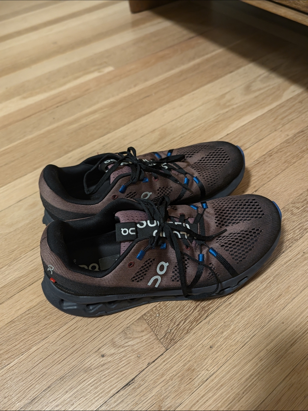 On Running Cloudswift Men’s Running Shoes - Brown/Purple Black & Blue Accents - Picture 3 of 5